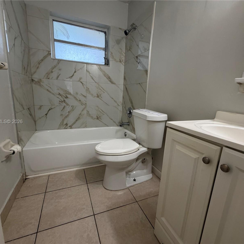 Apartamento 2/1 en Dania Beach — $1,850/mes