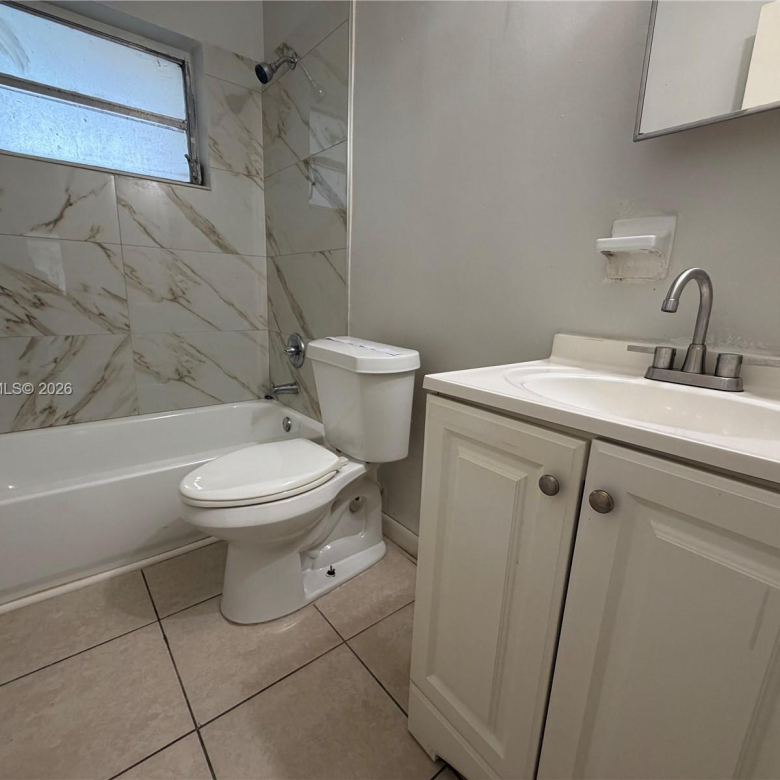 Apartamento 2/1 en Dania Beach — $1,850/mes