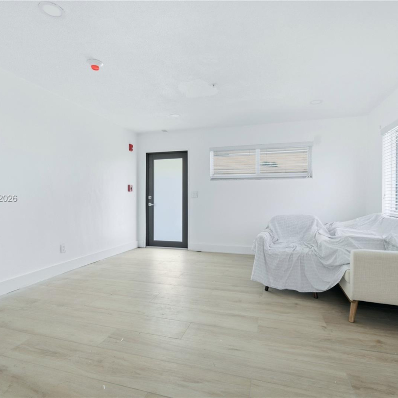 Apartamento 2/2 en Miramar — $2,500/mes